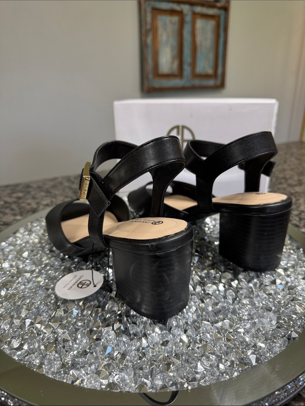 Giani Bernini Black Leather Block Heel Sandals with Gold Buckle NEW 9.5 - Picture 6 of 11